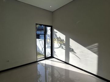 RUMAH SIAP HUNI, DESAIN MODERN DI JOGJA UTARA