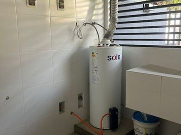 Miraflores vendo departamento primer piso 2 dormitorios con baños incorporados