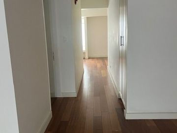 Miraflores vendo departamento primer piso 2 dormitorios con baños incorporados
