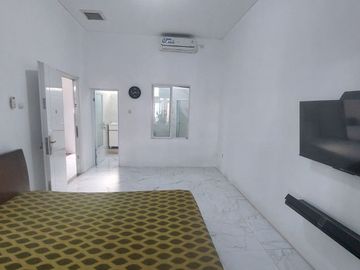 Dijual Cepat Rumah Tinggal 2 Lantai di Condet, Jakarta Timur