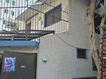 CASA EN ESQUINA CON DOS DEPTOS | SAN SIMÓN TICUMAN, BENITO JUAREZ, CDMX