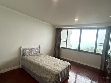 Luxurious condo for sale, structure and very good location, Sunset Heights Condo 118 sqm. 2 bedrooms, Pattaya, Sattahip, Chon Buri