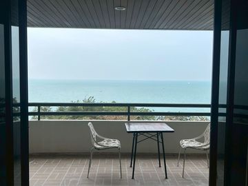 Luxurious condo for sale, structure and very good location, Sunset Heights Condo 118 sqm. 2 bedrooms, Pattaya, Sattahip, Chon Buri