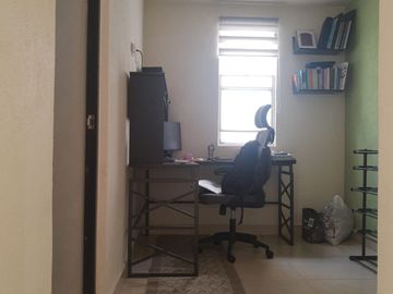 CASA EN VENTA HACIENDA DE ALBA, LEON GTO. ZONA SUR CASA DE 2 PLANTAS SOBRE BLVD. LOS PORTALES A 2 MINUTOS DE BLV. AEROPUERTO