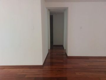 Vendo dpto. 2do. piso 140 metros, como nuevo $ 140,000 negociables