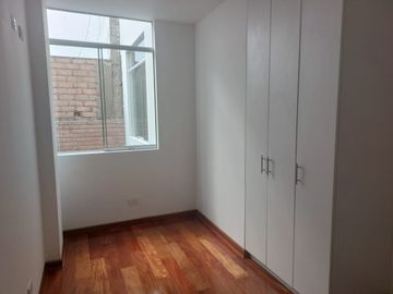 Vendo dpto. 2do. piso 140 metros, como nuevo $ 140,000 negociables