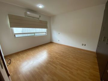 Casa de 3 recámaras y cuarto de servicio en Cumbres del Lago, Juriquilla, Querétaro