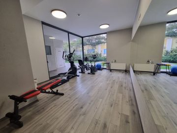 Venta de Lindo Depto. de 2 dormitorios 2 baños. Metro Pedro de Valdivia, Providencia.