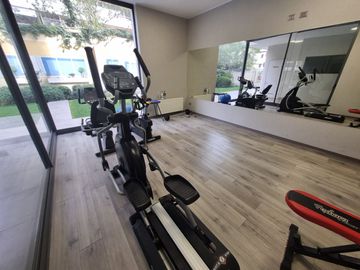 Venta de Lindo Depto. de 2 dormitorios 2 baños. Metro Pedro de Valdivia, Providencia.