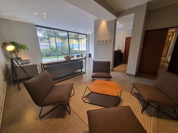 Venta de Lindo Depto. de 2 dormitorios 2 baños. Metro Pedro de Valdivia, Providencia.