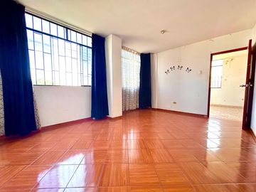 Vendo EXCLUSIVA Casa en ESQUINA frente PARQUE y la ANGOSTURA ICA!