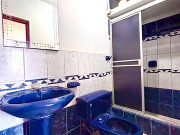 Vendo EXCLUSIVA Casa en ESQUINA frente PARQUE y la ANGOSTURA ICA!