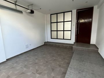 Casa de estreno en venta, Urb. Campo Verde - Cerro Colorado
