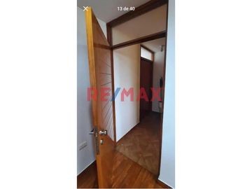 Vendo Espacioso Y Acogedor Departamento 212.03 M2 Cerca A Ucv Frente A Parque