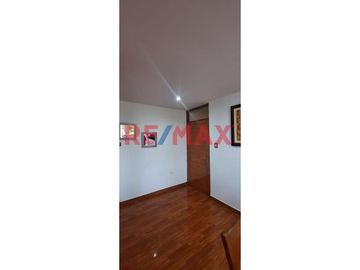 Vendo Espacioso Y Acogedor Departamento 212.03 M2 Cerca A Ucv Frente A Parque