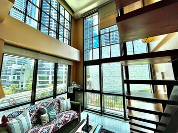 📍 Joya Lofts Rockwell