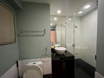 📍 Joya Lofts Rockwell