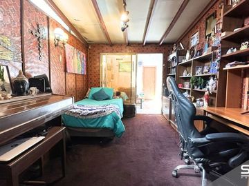 SE VENDE LINDA Y AMPLIA CASA DEL EMBLEMÁTICO JORGE PEDREROS CON EXCELENTE UBICACION Y EN UN SECTOR TRANQUILO.