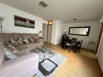 🔸 Impecable y acogedor departamento con excelente ubicación, ideal para 1 o 2 personas. Cerca de parques y centros comerciales
