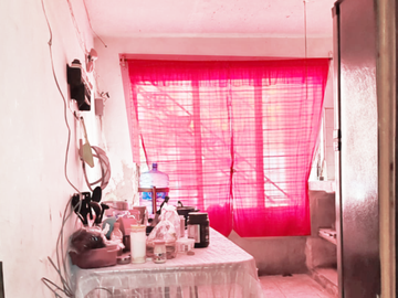Casa para remodelar en venta en el oriente de Guadalajara a una cuadra del Parque de la Solidaridad
