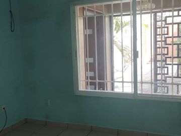 VENTA DE CASA EN LA COL. LAZARO CARDENAS