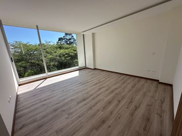 Casa de venta a estrenar en nayón dentro de urbanización