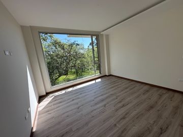 Casa de venta a estrenar en nayón dentro de urbanización