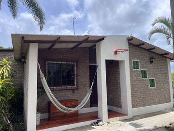 casa de venta en manta sector el aromo