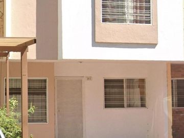 VENTA DE CASA GRANDE EN LAZARO CÁRDENAS, COL. TESISTÁN, ZAPOPAN, JALISCO