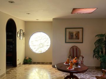 Casa en Camacho de 1,016 m² con 4 dormitorios y piscina en La Molina