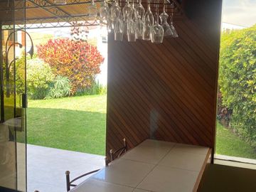 Casa en Camacho de 1,016 m² con 4 dormitorios y piscina en La Molina