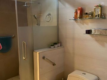 Casa en Camacho de 1,016 m² con 4 dormitorios y piscina en La Molina
