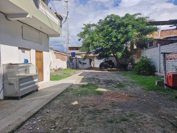 casa con terreno de venta en manta sector centro