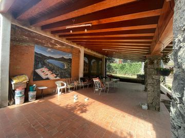 Casa que se vende como Terreno, Colonia Delicias, Cuernavaca, Morelos.