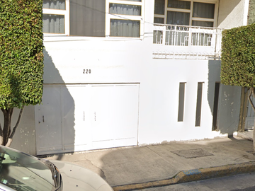 ¡Casa de Remate en Venta en La Col. Benito Juárez, Nezahualcóyotl!