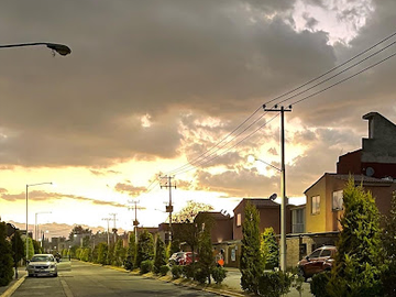 ¡Casa de Remate en Venta en Fraccionamiento Hacienda Santa Clara, Toluca!