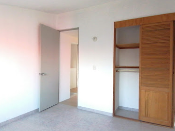 ¡Casa de Remate en Venta en Fraccionamiento Hacienda Santa Clara, Toluca!