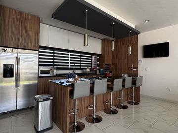CASA EN VENTA EN LOMAS DEL MOLINO