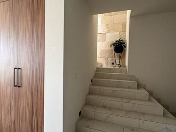 CASA EN VENTA EN LOMAS DEL MOLINO