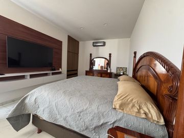 CASA EN VENTA EN LOMAS DEL MOLINO