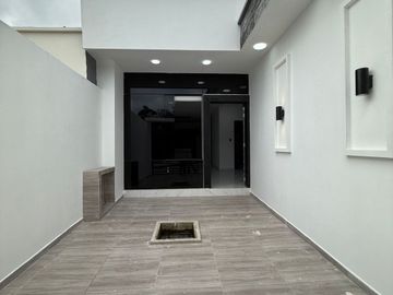 HERMOSA PROPIEDAD EN VENTA URB. PACIFICO