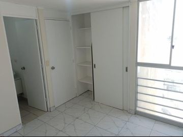 VENDO HERMOSO Y REMODELADO DPTO. EN SAN MIGUEL, FRENTE AL HOSPITAL NAVAL.