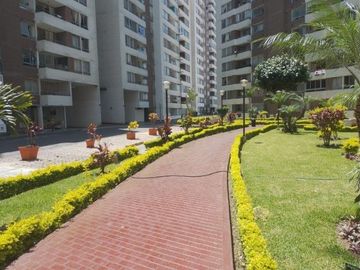 VENDO HERMOSO Y REMODELADO DPTO. EN SAN MIGUEL, FRENTE AL HOSPITAL NAVAL.
