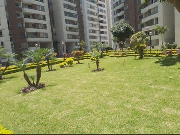 VENDO HERMOSO Y REMODELADO DPTO. EN SAN MIGUEL, FRENTE AL HOSPITAL NAVAL.