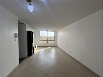 VENDO HERMOSO Y REMODELADO DPTO. DE 3 DORM. EN SAN LUIS.