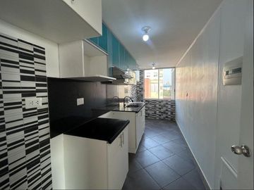 VENDO HERMOSO Y REMODELADO DPTO. DE 3 DORM. EN SAN LUIS.