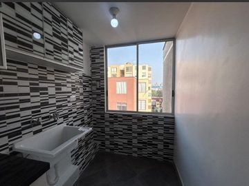 VENDO HERMOSO Y REMODELADO DPTO. DE 3 DORM. EN SAN LUIS.