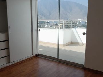 VENDO DUPLEX, EXCELENTE DISTRIBUCIÒN, URB. MAYORAZGO