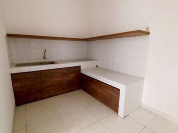 DIJUAL RUMAH MEWAH 2 LANTAI DI KOMPLEK DISCOVERY BINTARO