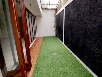 DIJUAL RUMAH MEWAH 2 LANTAI DI KOMPLEK DISCOVERY BINTARO